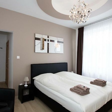 Elysian Bed & Breakfast Ieper Bagian luar foto