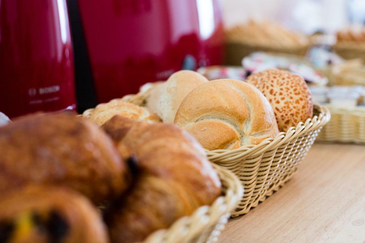 Elysian Bed & Breakfast Ieper Bagian luar foto