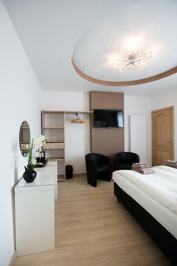 Elysian Bed & Breakfast Ieper Bagian luar foto