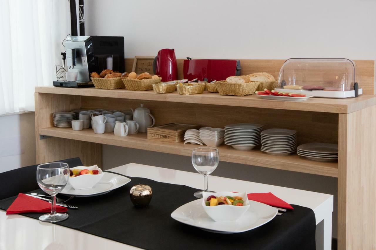 Elysian Bed & Breakfast Ieper Bagian luar foto