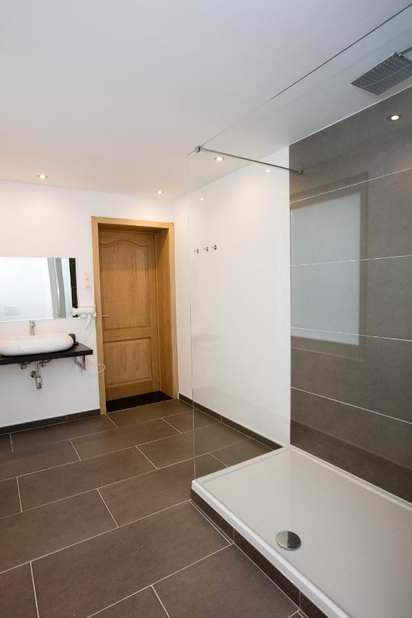 Elysian Bed & Breakfast Ieper Bagian luar foto