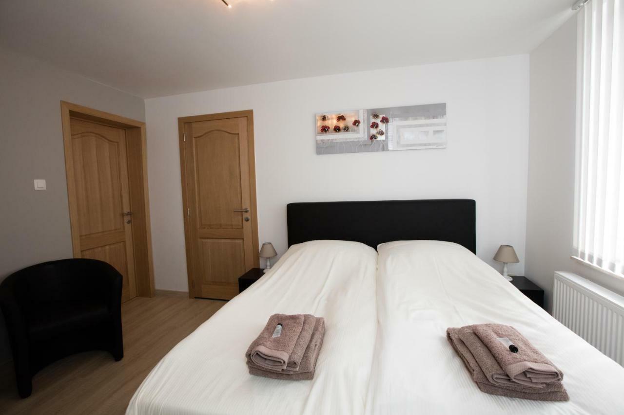 Elysian Bed & Breakfast Ieper Bagian luar foto